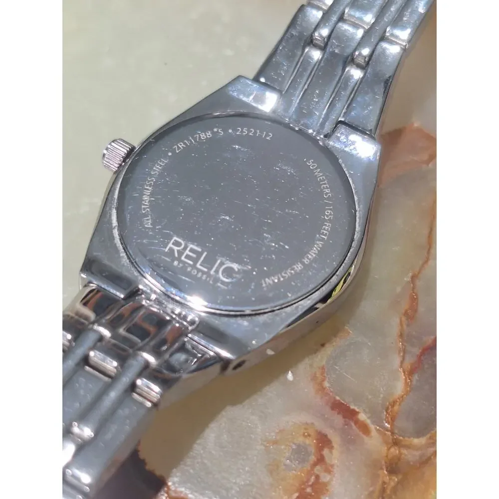 Relic by Fossil ZR11788 Women's Crystal Quartz Date Watch 25.3mm New Battery
